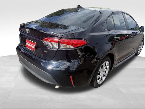 Used 2026 Toyota Corolla LE FWD image 7