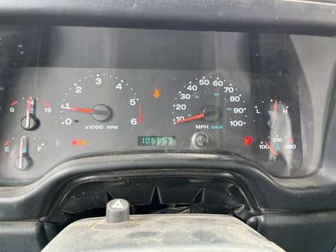 Used 2005 Jeep Wrangler X w/ Tire & Wheel Group (Ecco) AWD/4WD image 10