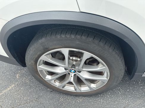 Used 2024 BMW X5 xDrive40i w/ Premium Package AWD/4WD image 31