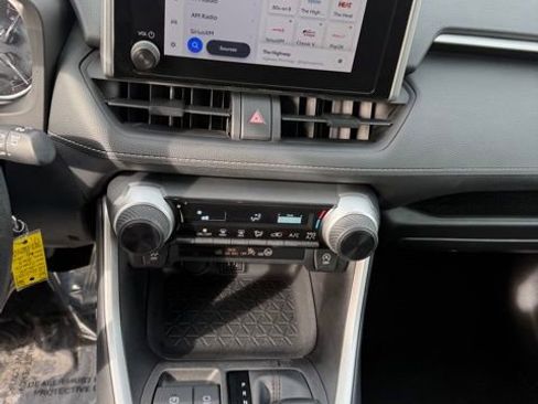 Used 2024 Toyota RAV4 LE image 29