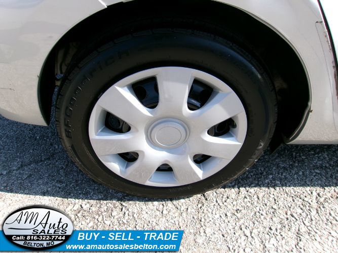 Used 2014 Toyota Prius C Two FWD image 18