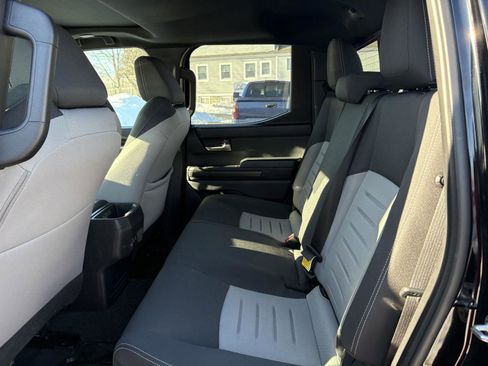 Used 2025 Toyota Tacoma TRD Sport w/ TRD Sport Upgrade Package image 24