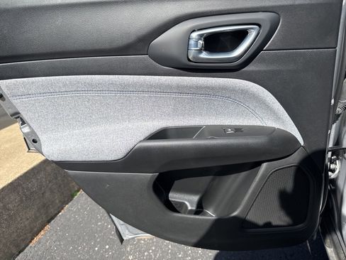 Used 2023 Jeep Compass Latitude w/ Convenience Group image 48