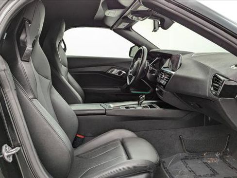 Used 2025 BMW Z4 sDrive30i image 17