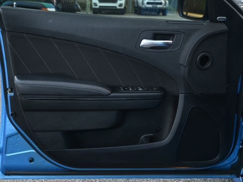 Used 2023 Dodge Charger R/T w/ Blacktop Package image 28