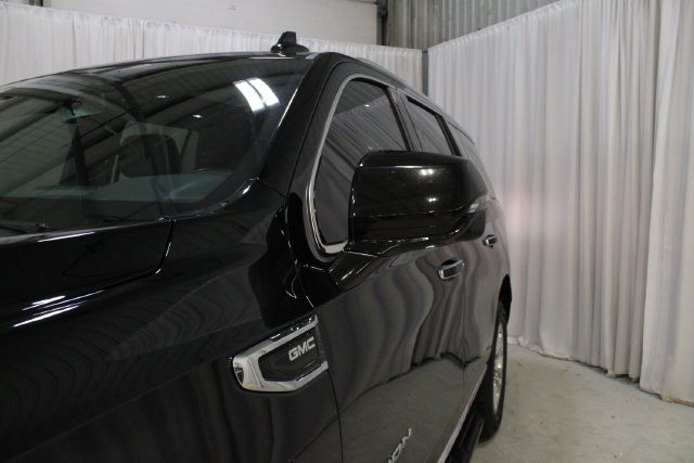 Used 2023 GMC Yukon SLT w/ SLT Luxury Package AWD/4WD image 34