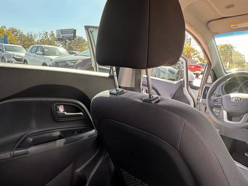 Used 2016 Kia Rio LX w/ Power Package FWD image 5