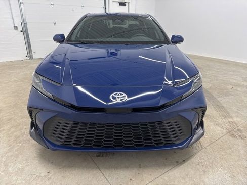 Used 2025 Toyota Camry SE w/ Multimedia Upgrade Package image 2