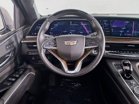 Used 2023 Cadillac Escalade Sport Platinum image 4