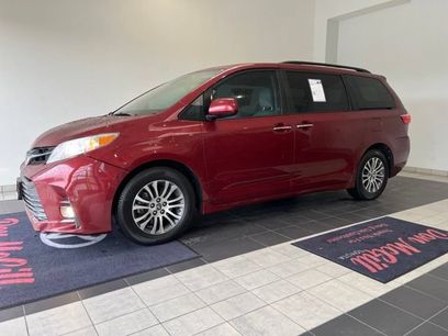 Certified 2020 Toyota Sienna XLE