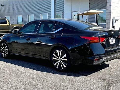 Used 2020 Nissan Altima 2.5 SR image 3