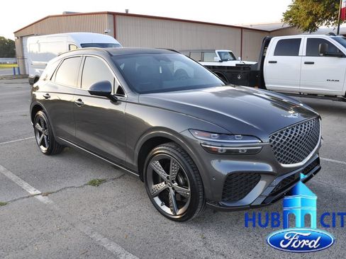 Used 2022 Genesis GV70 3.5T Sport w/ Sport Prestige Package AWD/4WD image 7