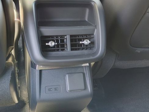 New 2026 Cadillac Lyriq Premium Luxury image 28