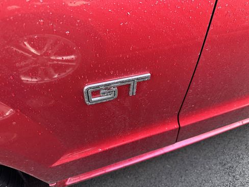 Used 2006 Ford Mustang GT Premium image 8