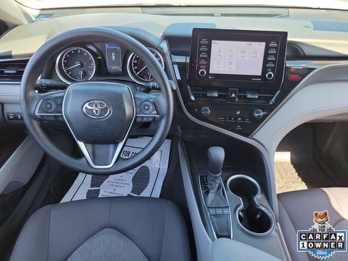 Used 2023 Toyota Camry LE w/ Convenience Package FWD image 9