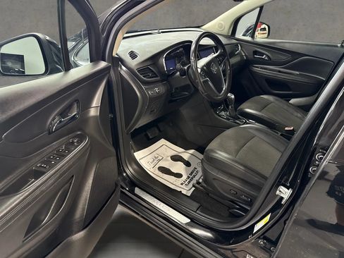 Used 2020 Buick Encore Preferred FWD image 9