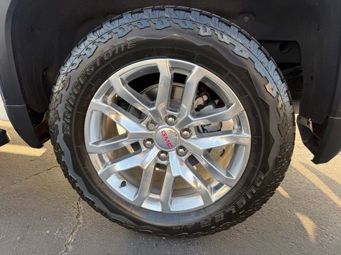 Used 2021 GMC Sierra 1500 SLT AWD/4WD image 21