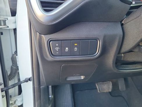 Used 2023 Kia Soul LX image 15