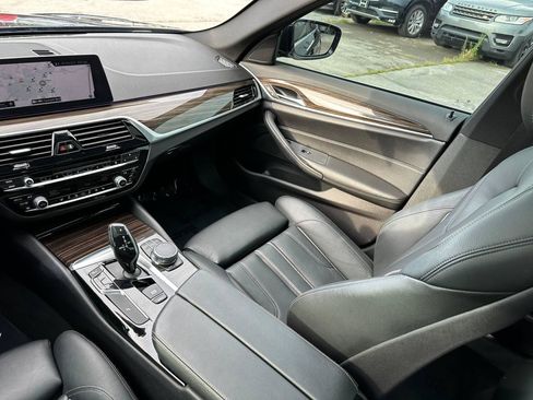 Used 2018 BMW 530i xDrive AWD/4WD image 40