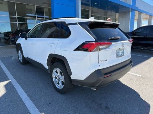 Used 2019 Toyota RAV4 XLE image 4