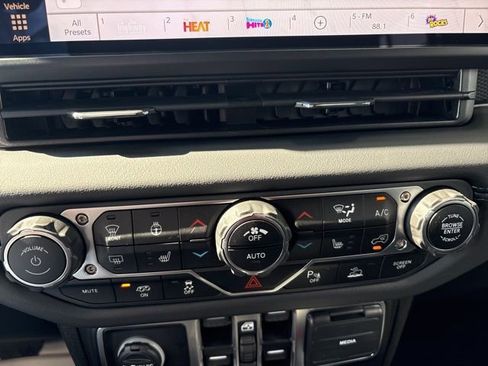 New 2025 Jeep Wrangler Unlimited Rubicon 392 image 11