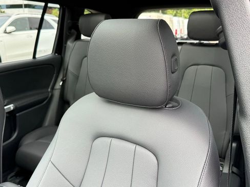 New 2026 Mercedes-Benz GLB 250 image 3