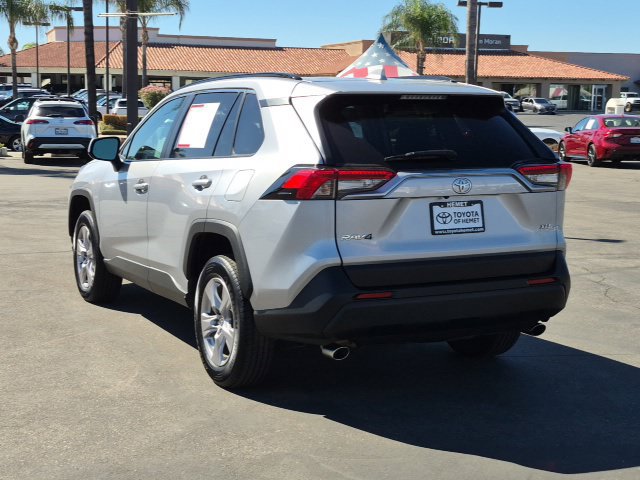 Used 2025 Toyota RAV4 XLE FWD image 8
