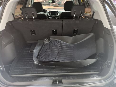 Used 2018 GMC Terrain SLE w/ Driver Convenience Package AWD/4WD image 12