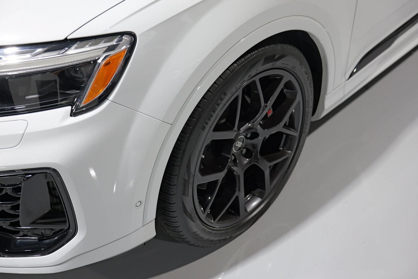 Used 2025 Audi SQ7 Premium Plus AWD/4WD image 11
