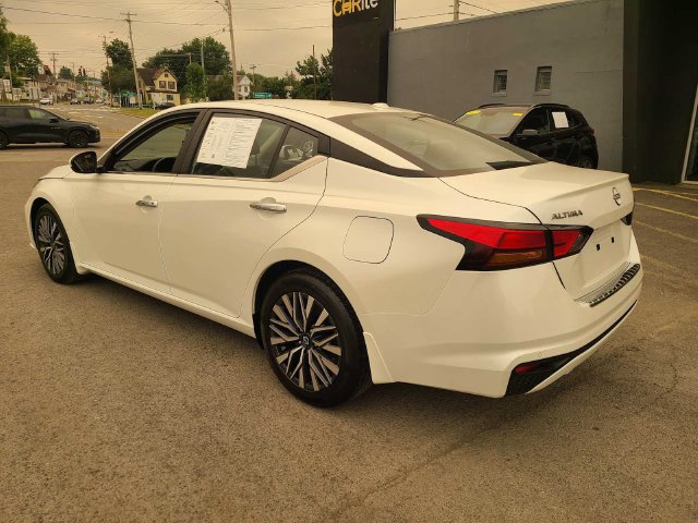 Used 2023 Nissan Altima 2.5 SV FWD image 10