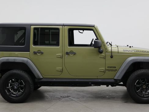 Used 2013 Jeep Wrangler Unlimited Sport AWD/4WD image 11