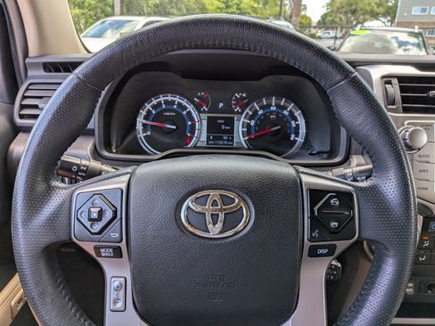 Used 2019 Toyota 4Runner Limited AWD/4WD image 27