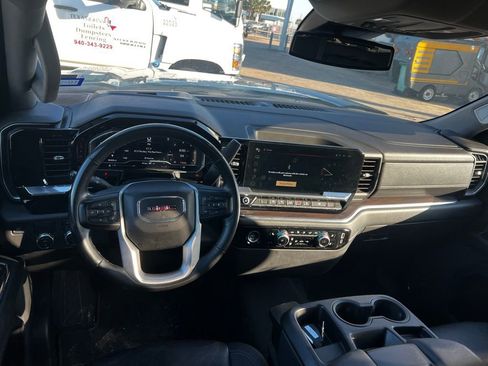 Used 2024 GMC Sierra 1500 SLT image 10