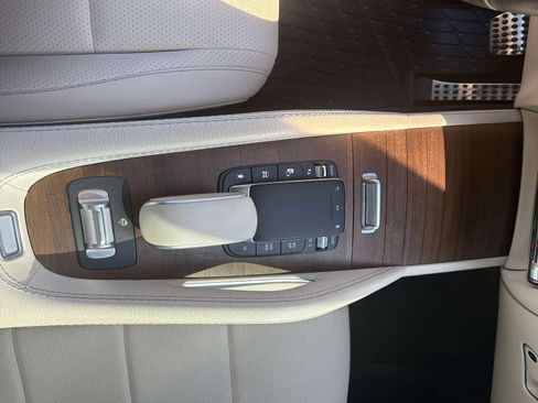 Used 2022 Mercedes-Benz GLS 450 4MATIC image 18