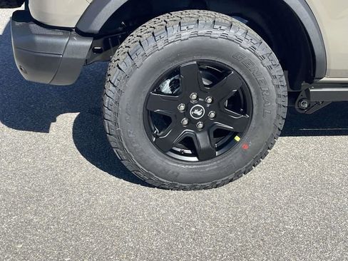 New 2025 Ford Bronco Big Bend w/ Black Diamond Package image 7