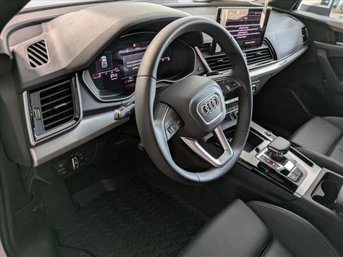 New 2025 Audi Q5 2.0T Premium image 3