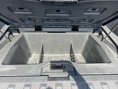 Used 2024 Tesla Cybertruck AWD Crew Cab image 21