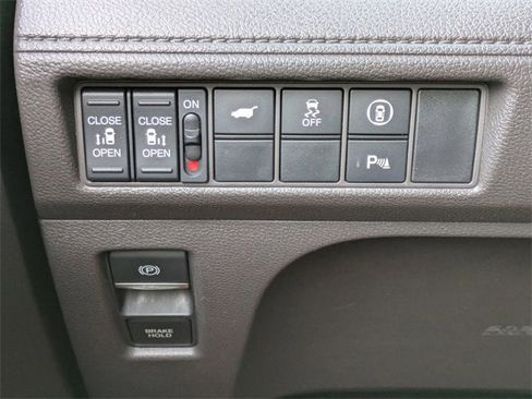 Certified 2022 Honda Odyssey Touring image 28