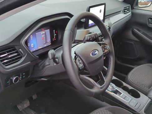 Certified 2023 Ford Escape Active image 10