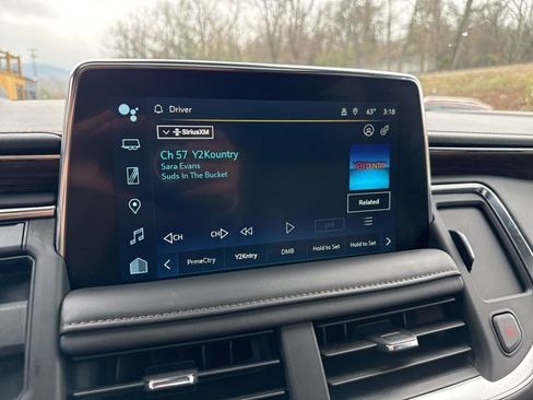 Used 2024 Chevrolet Suburban High Country w/ Advanced Technology Package image 29