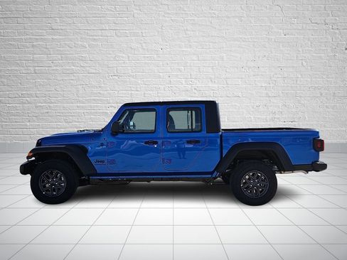 New 2026 Jeep Gladiator Sport AWD/4WD image 2