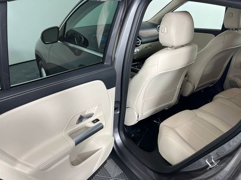 Certified 2023 Mercedes-Benz GLA 250 4MATIC w/ Premium Package image 25