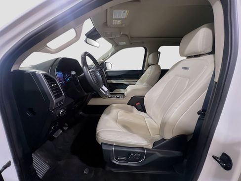 Used 2020 Ford Expedition Platinum AWD/4WD image 16