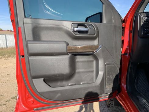 Certified 2021 Chevrolet Silverado 1500 LT Trail Boss w/ LPO, Dark Essentials Package AWD/4WD image 20