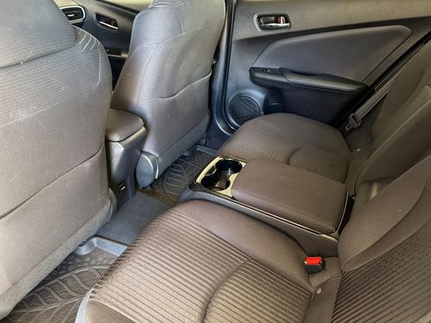 Used 2017 Toyota Prius Prime Plus FWD image 4