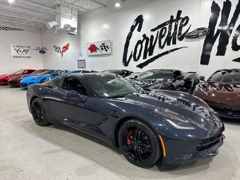 Used 2016 Chevrolet Corvette Stingray Coupe w/ Carbon Flash Badge Package image 21