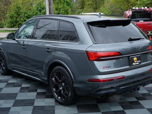 Used 2025 Audi SQ7 Premium Plus AWD/4WD image 9