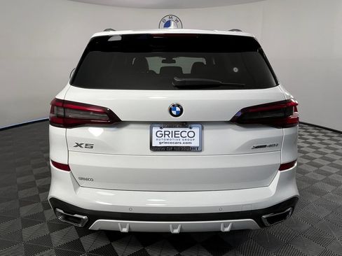 Used 2022 BMW X5 xDrive40i w/ M Sport Package AWD/4WD image 12