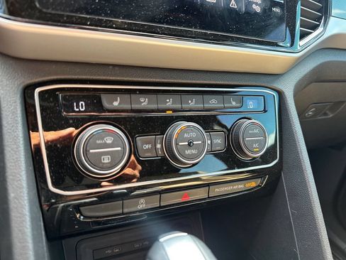 Used 2023 Volkswagen Atlas Cross Sport SE w/ Panoramic Sunroof Package AWD/4WD image 19