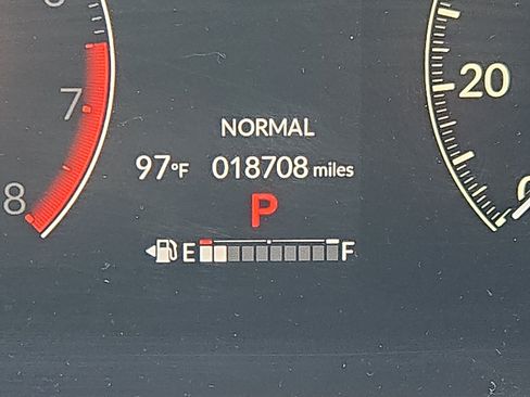 Used 2023 Honda CR-V LX image 2